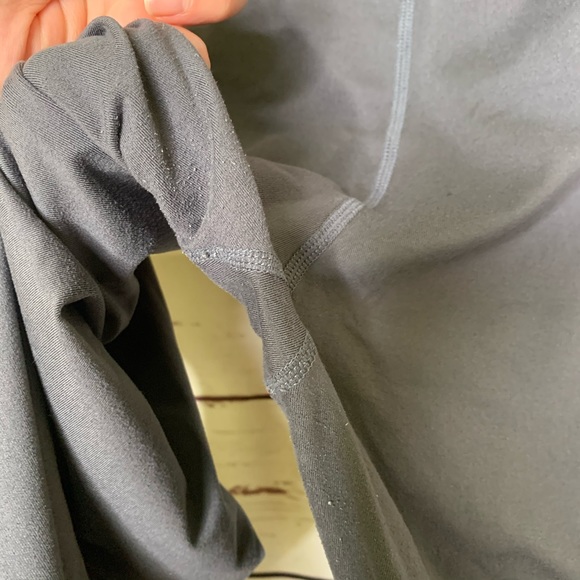 Zella | Grey with Ivory Mesh Detail Crop Legging - Picture 5 of 6